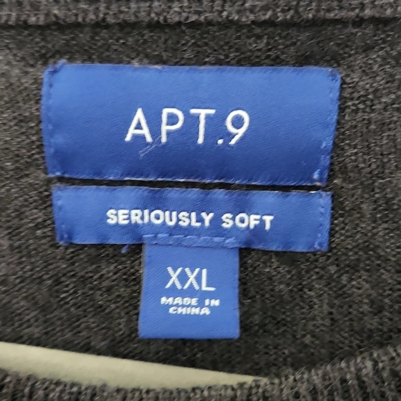 Apt 9 Burgundy & Grey Sweater - Picture 11 of 12